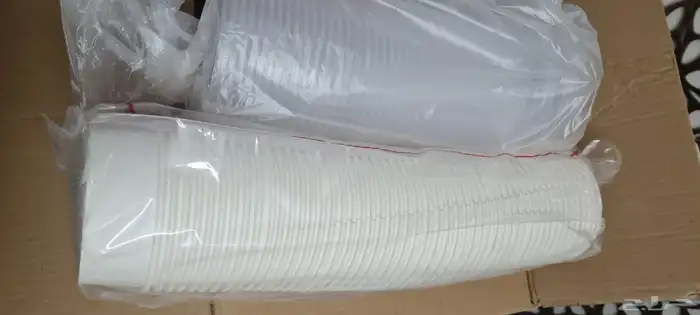 كاسات كرتون وادوات كافيه كمية كبيرة للبيع جملة 4