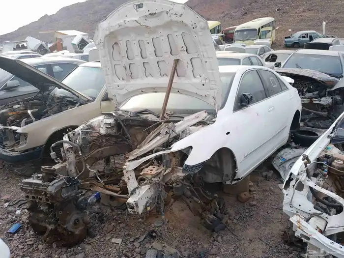 تشليح الشريف لجميع قطع السيارات 6