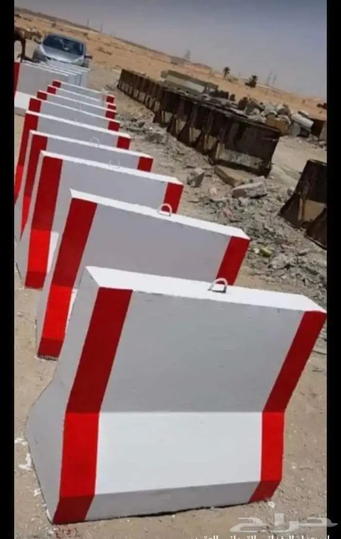 حواجز خرسانيه وزينة حدائق مناهيل مصدات قواعد اناره 2