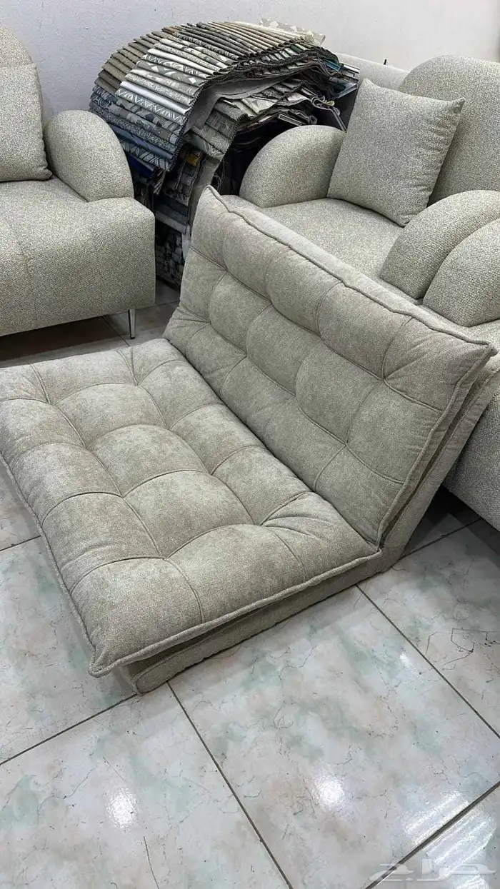 جلسات ارضية تحفه اسفنج وكنب 7