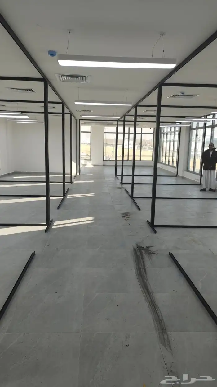 تركيب زجاج سيكوريت قواطع مكاتب 9