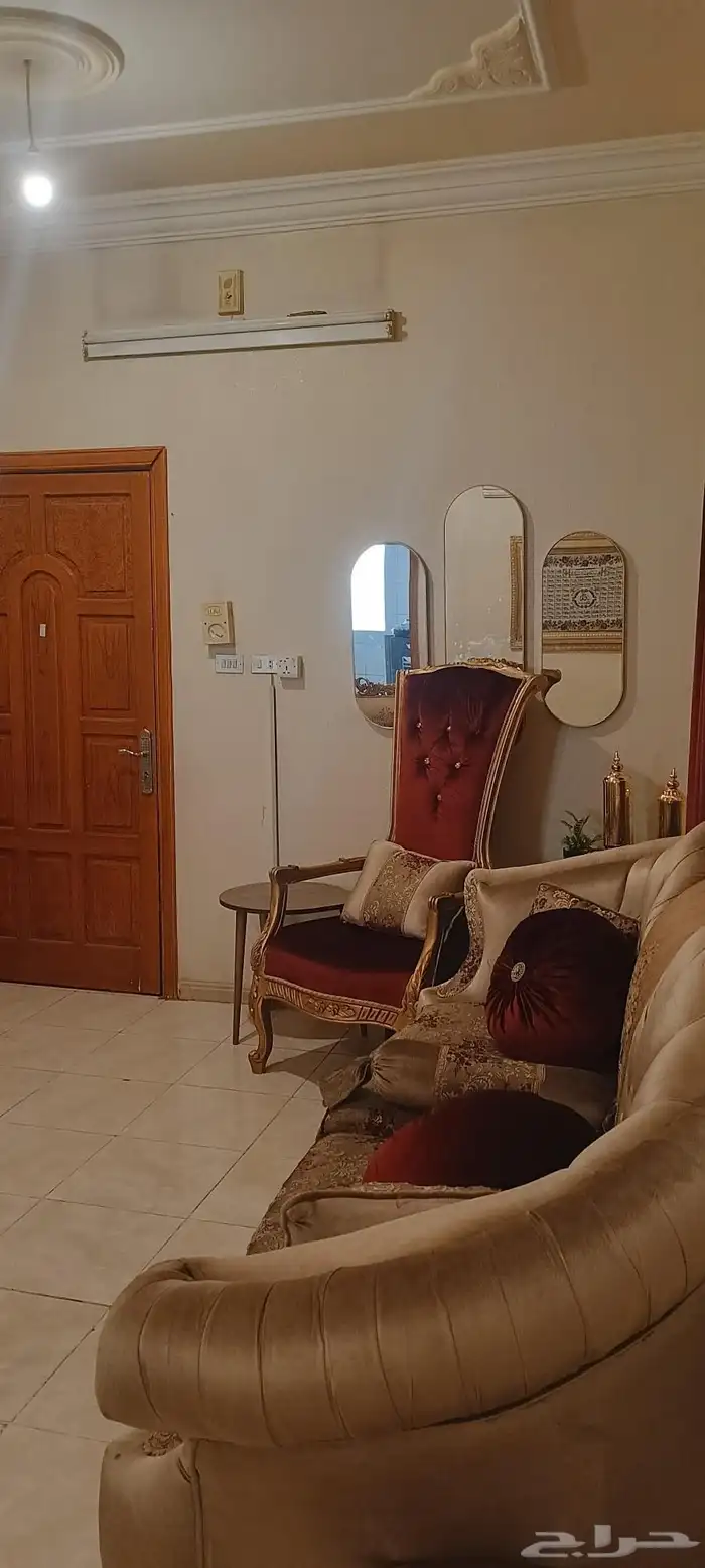 كراسي جلوس للبيع المستعجل مايتواصل معي الا الصامل 3