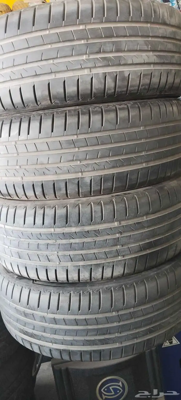 كفرات برجستون 235 45 20 4