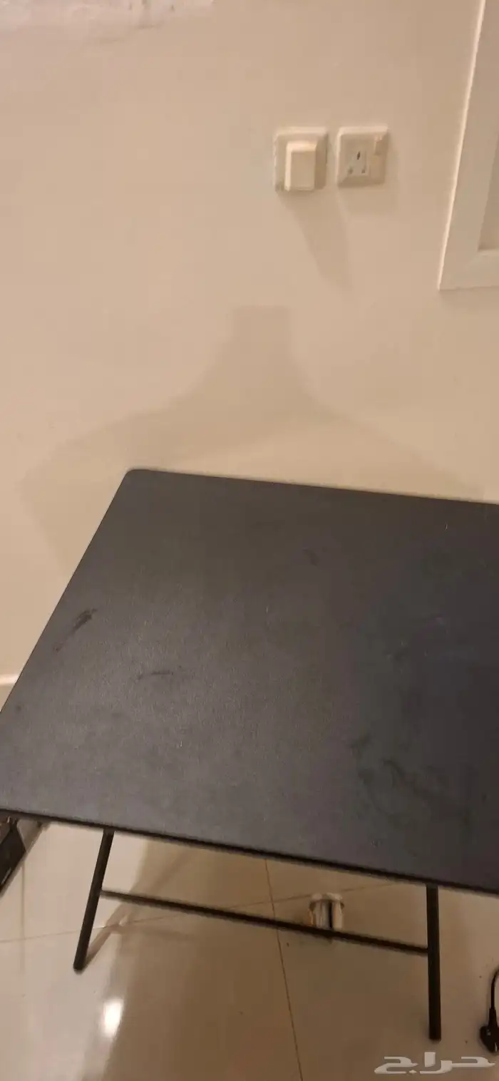طاولتين للبيع المستعجل 0