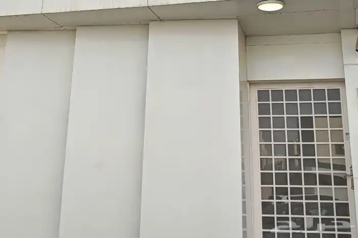 كلادنج وزجاج فاصل وديكور 1