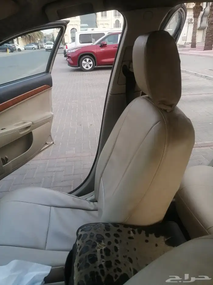 سياره لانسر 2011 ما تحتاج شئ صناعه يابانية 14