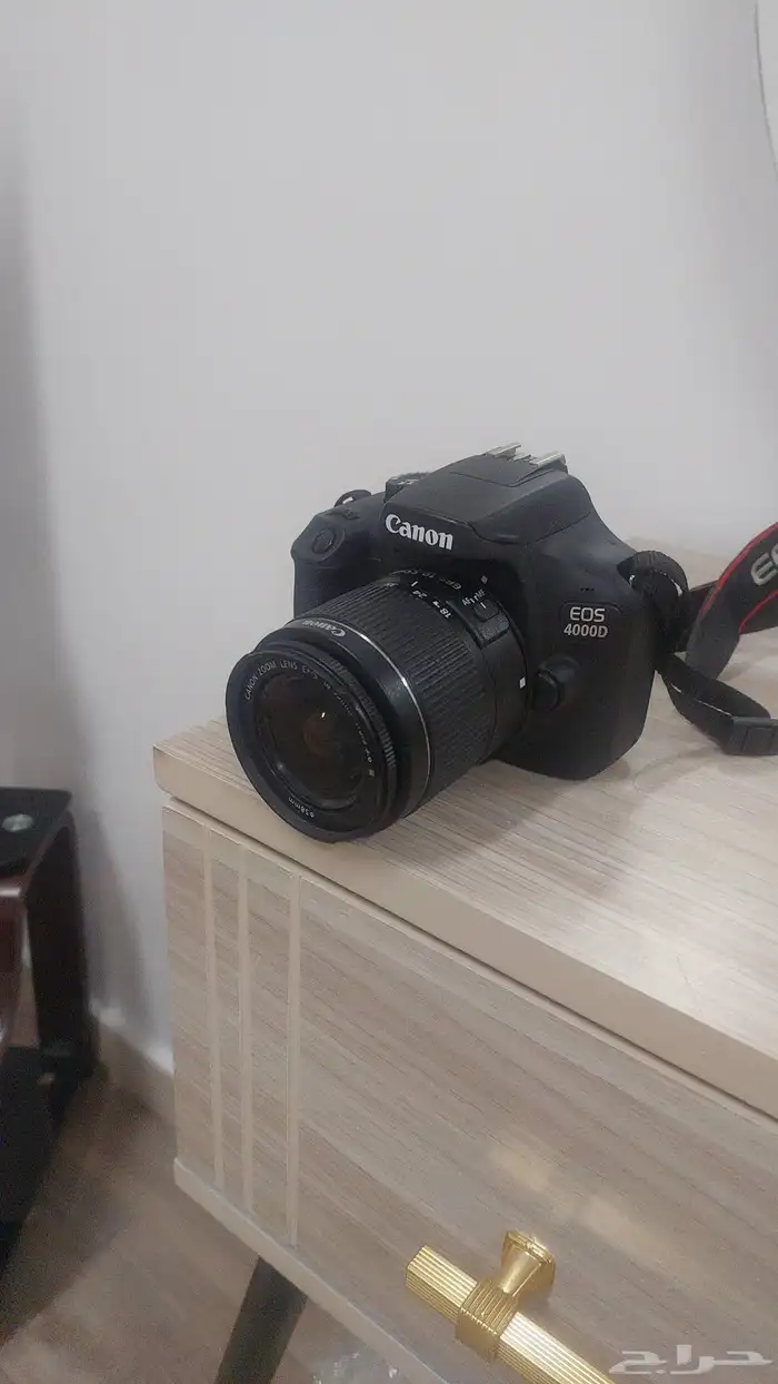 للبيع كميرة كانون D4000 6