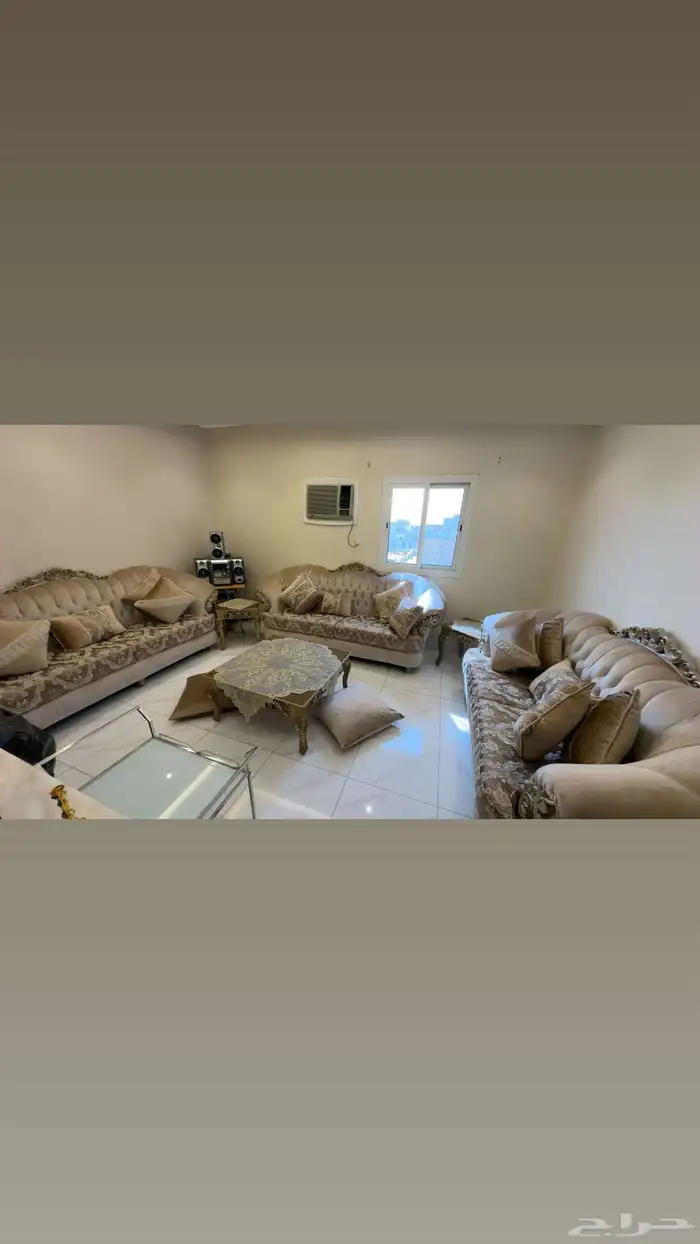 مجلس صالون 3 كنبات خشب و قماش تركي طاولتين زاوية صغيرة وطاول 1