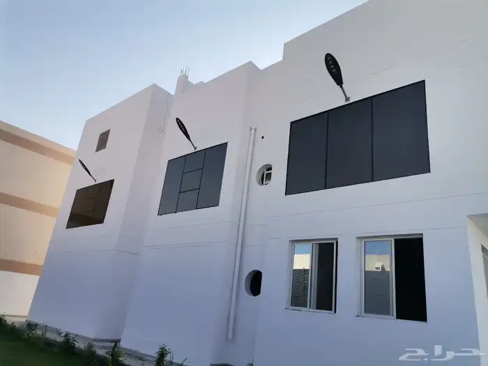 قزاز _ زجاج سيكوريت شاور برتشن واجهات المونيوم درابزين 1