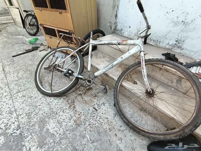 للبيع سيكل غاطره طويل بدي معاه كفرات بس مو مركبين 7