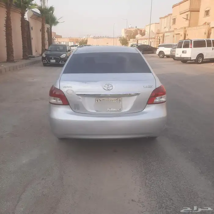 تويوتا يارس 2011 2