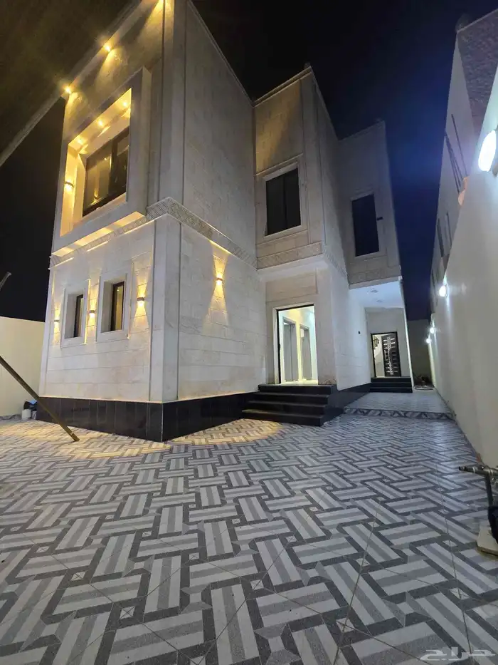 فلة للبيع جديدة الموقع محافظة بحرة 0