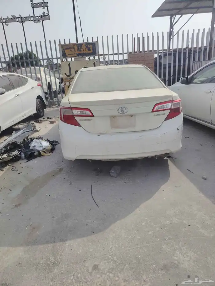 السلام عليكم ورحمة الله أعرض لكم سياره كامري 2012 تشليح قطع 3