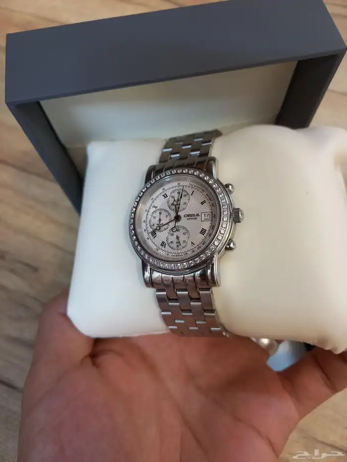 ساعه ماركه اصلي اللماس رجالي ضد الخدش شبه جديد 2