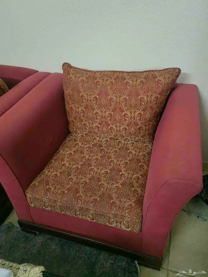 كنب للبيع كله ب 100 فقط نسبة لعدم الحوجة 2