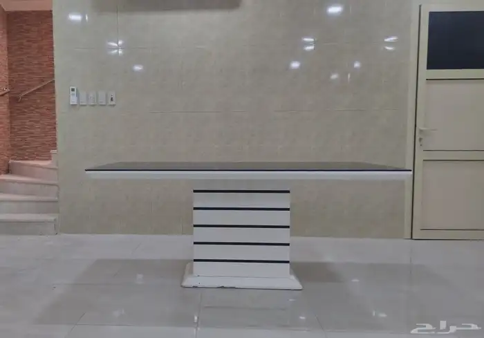 طاولة طعام ممتازة الحجم 2