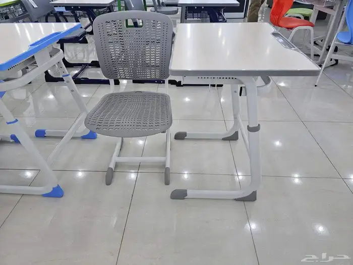 طاولات مدرسية 4
