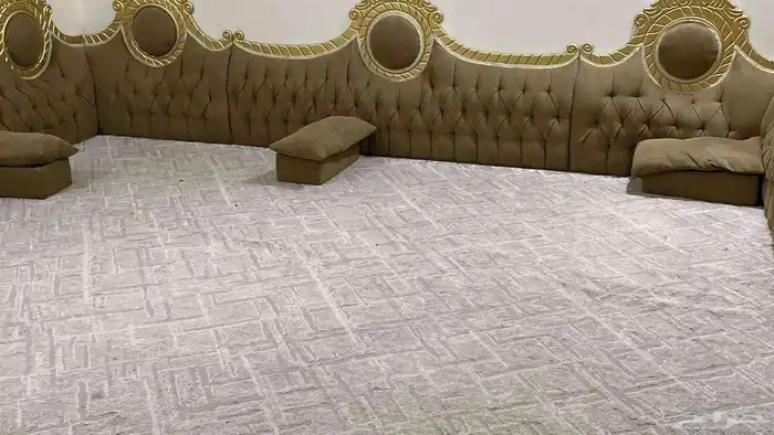 كنب للبيع وطاوله تلفزيون 1