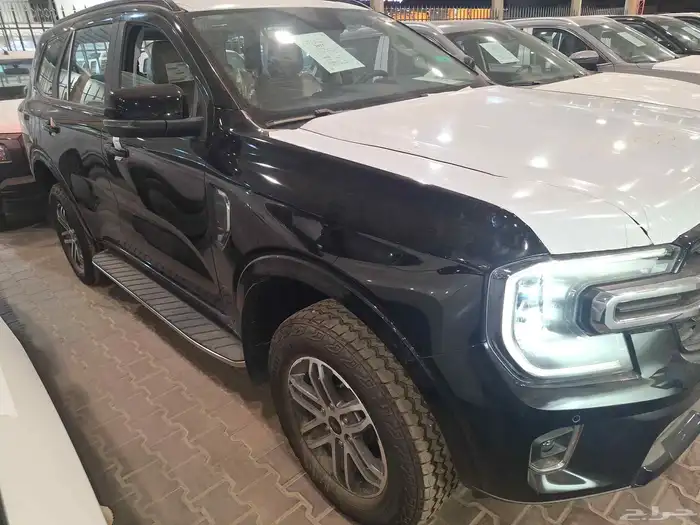 فورد ايفورست نص فل 2025 6