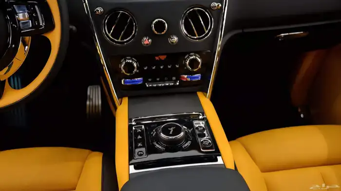 رولز رويس Cullinan 2025 12