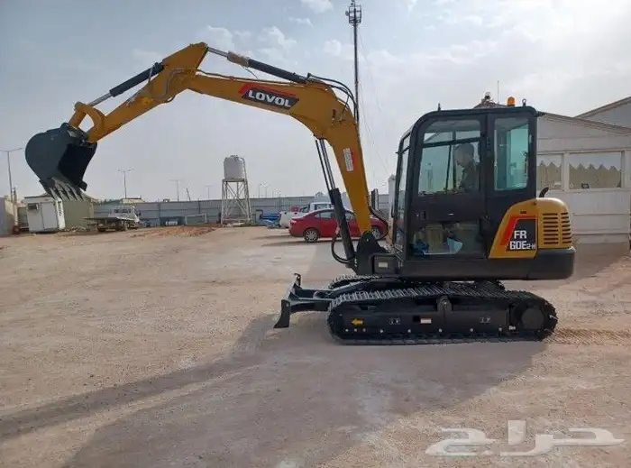 حفار مني رافعات شوكيه كرنات سطحات ترلات 1