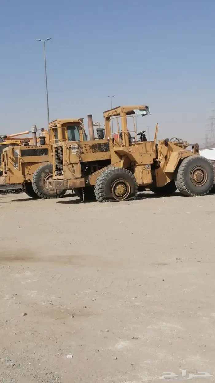 شيول قلاب تريله بكلين حفر دفن ترحيل للأيجار يومي شهري 4