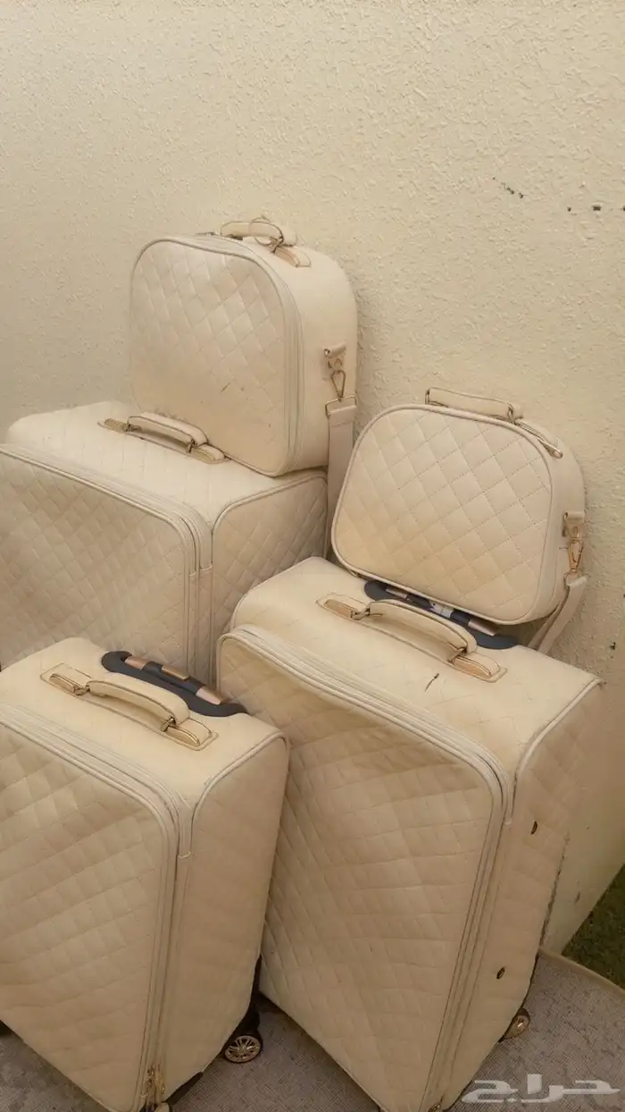 شنطة سفر 5 بالون الأبيض 1