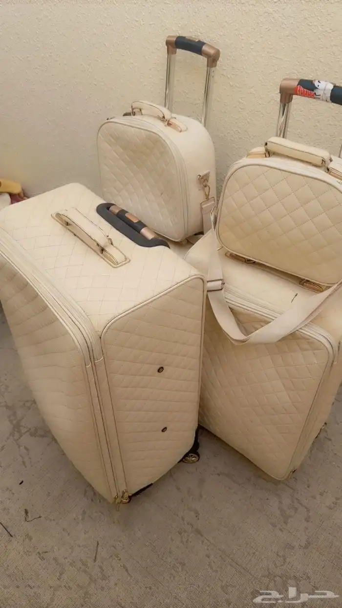 شنطة سفر 5 بالون الأبيض 0