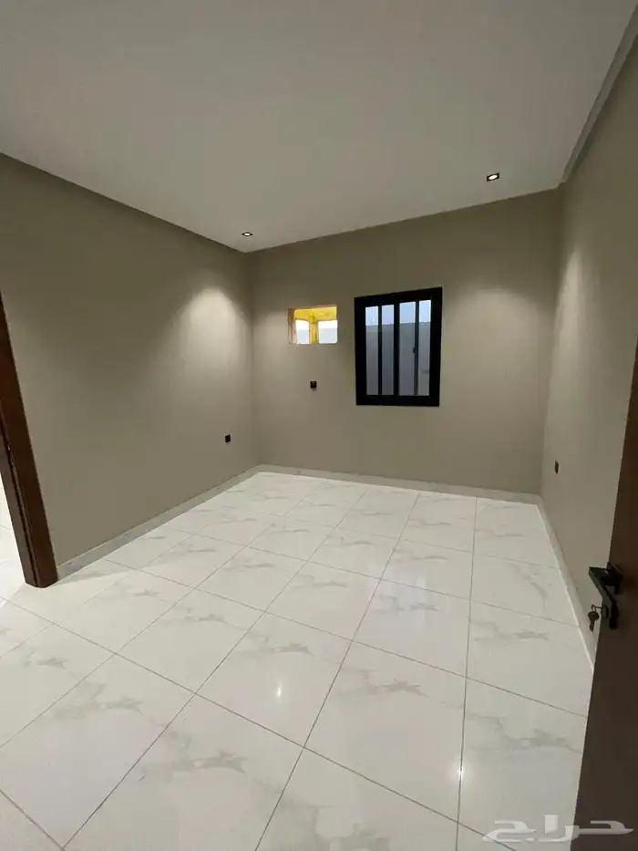 شقق فاخره للبيع بحي السويس بتقيم مرتفع 2