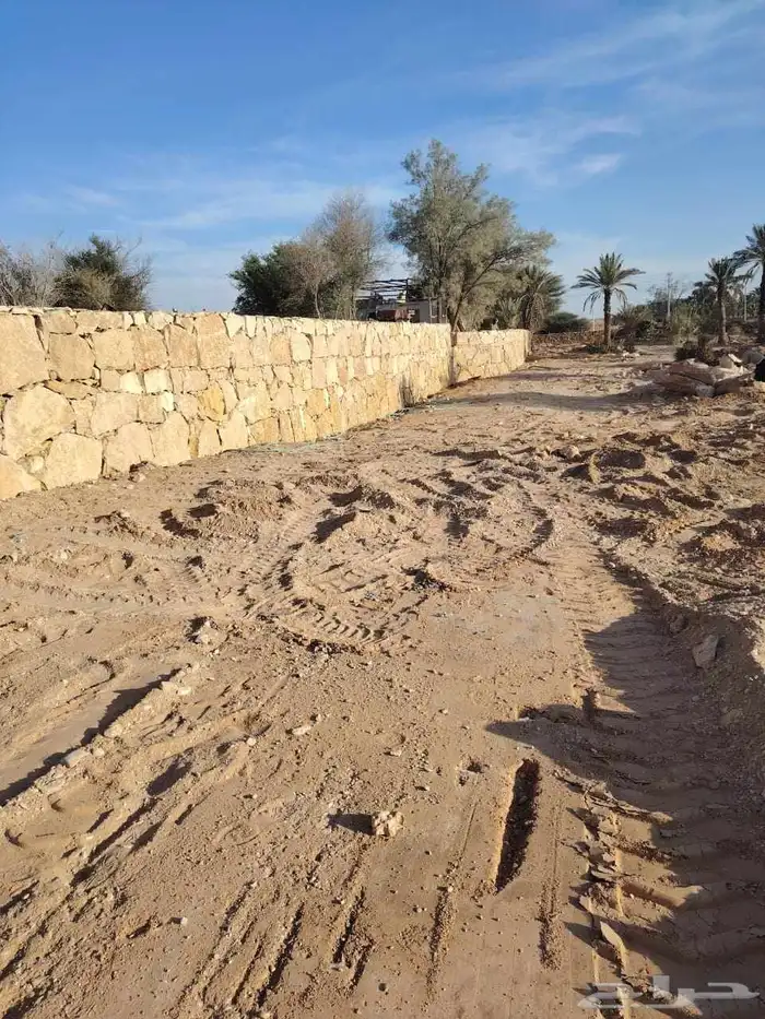 مقا. ول تراث حجر من التراب. التواصل جوال. 2