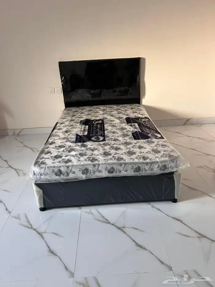 سرير نفر واحد سرير نفر نص سرير نفرين دولاب ملابس تسريحه كو م 1