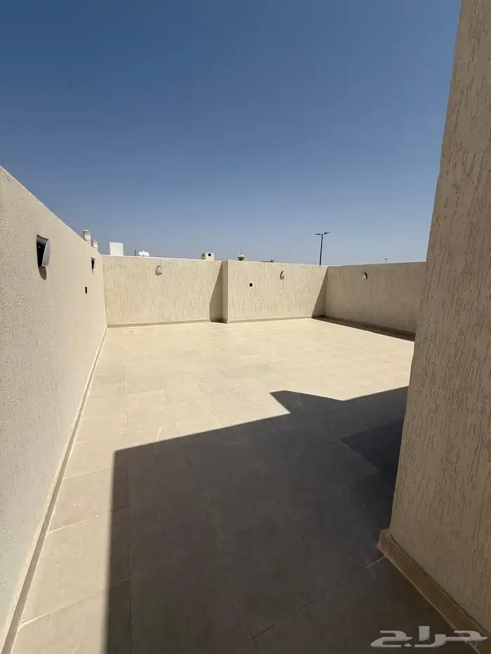 فيلا للبيع بمجلس خارجي 10