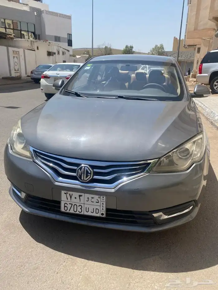 سيارة MG5 2018 0