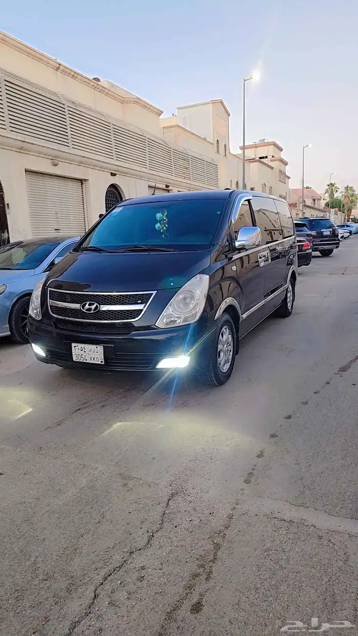 فان H1 ديزل ركاب 2014 بوودي وكاله قطعه فقط بالرفرف اليسار 2
