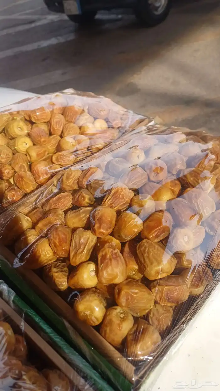 تمور القصيم على الطلب 1