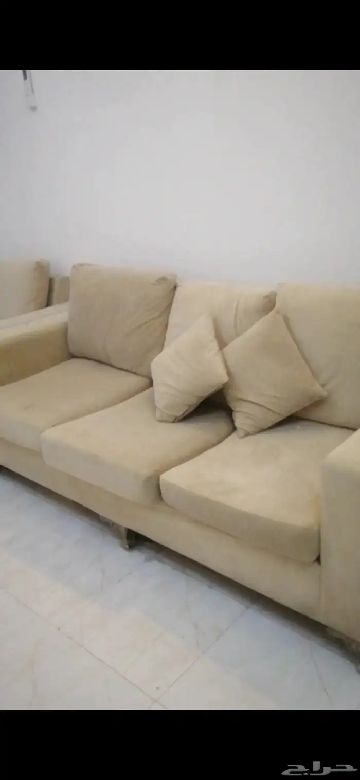 كنب مستعمل و غرفتين بملحقاتها للبيع العاجل 3