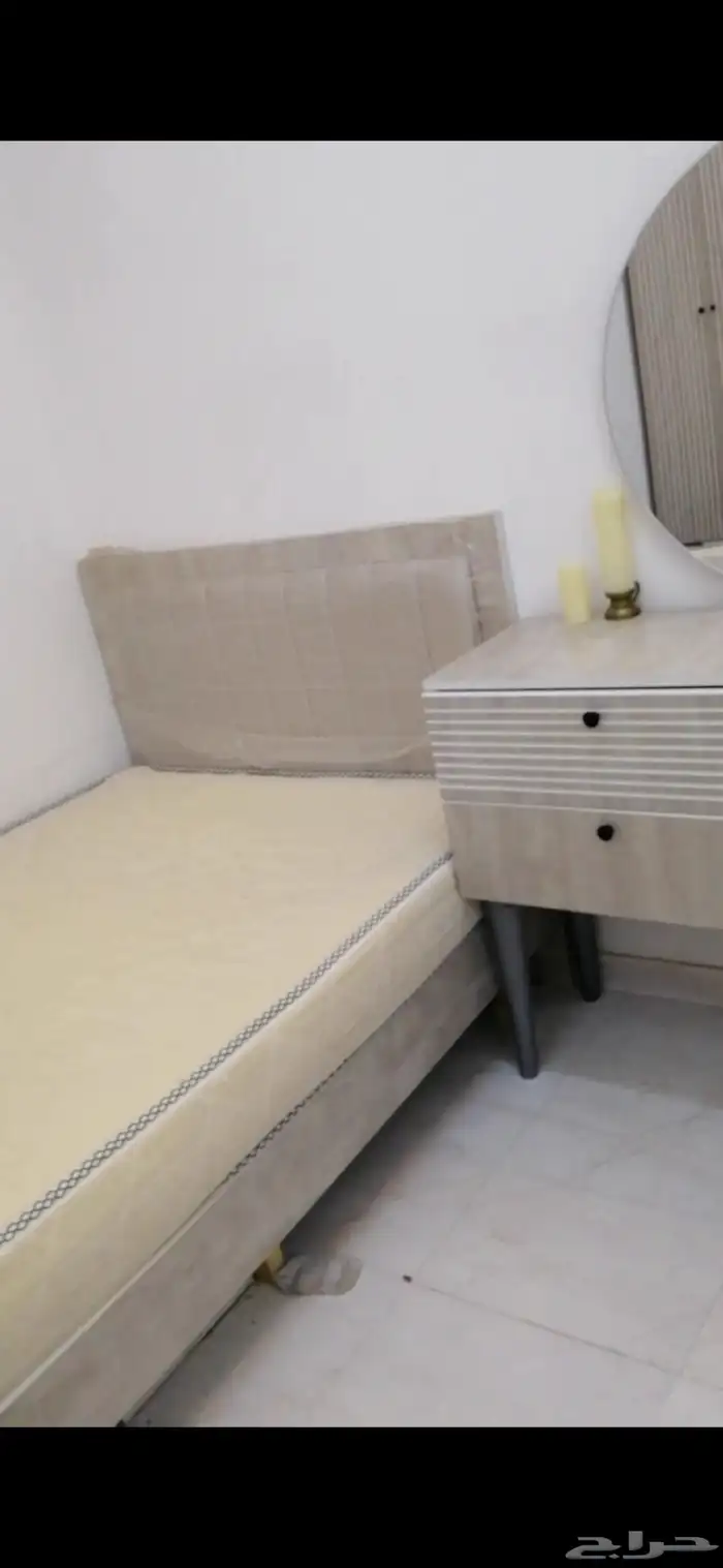 كنب مستعمل و غرفتين بملحقاتها للبيع العاجل 0