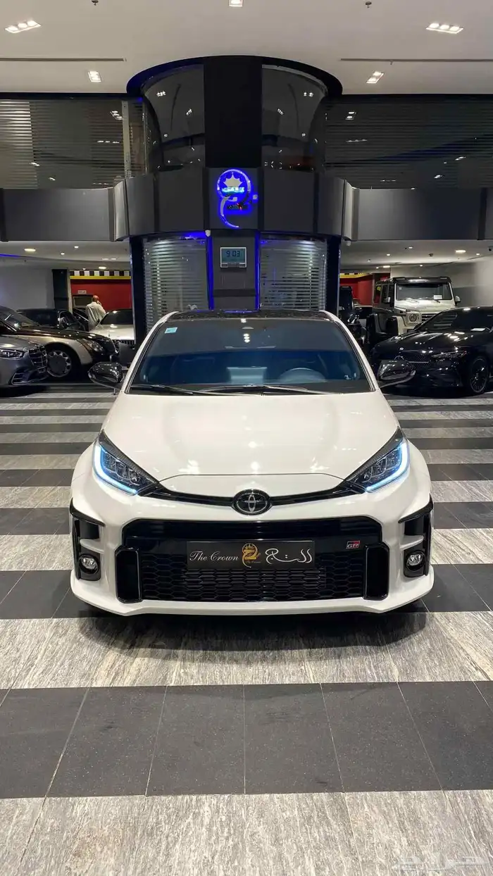 Toyota yaris GR 2020 قير عادي 1