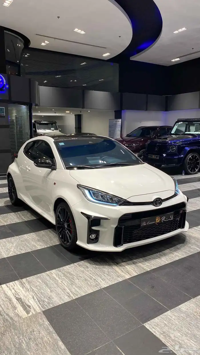 Toyota yaris GR 2020 قير عادي 2