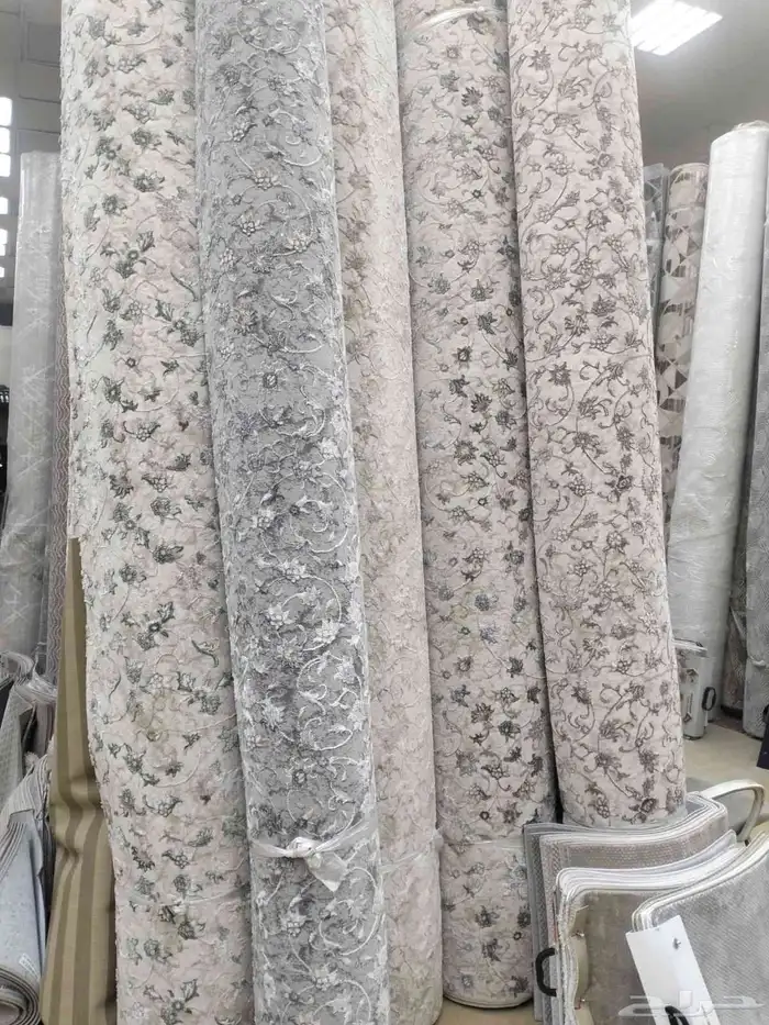 يوجد لدينا موكيت تركى وامارتى ووطني وجميع انواع الفنيل بلجيك 6