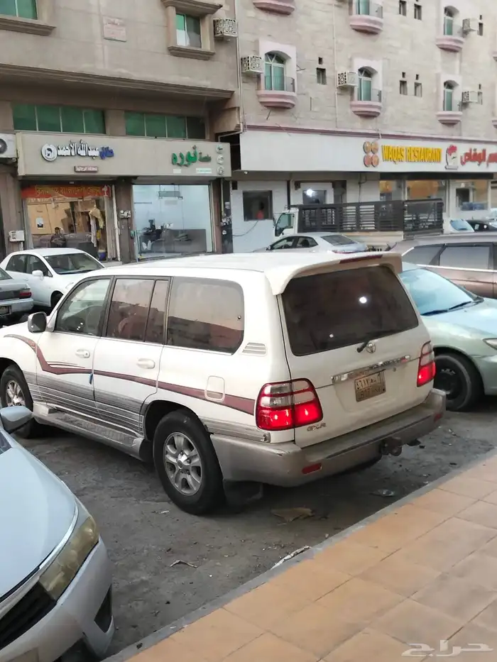 لاندكروزر موديل 2004 0