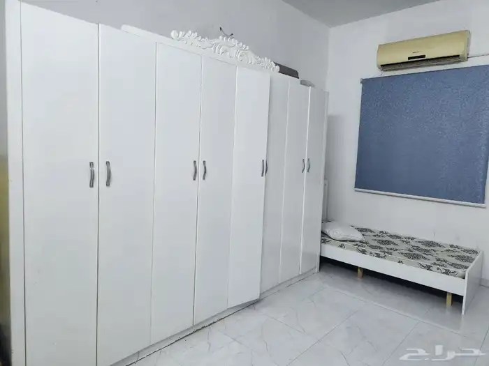 كنب مستعمل و غرفتين بملحقاتها للبيع العاجل 5