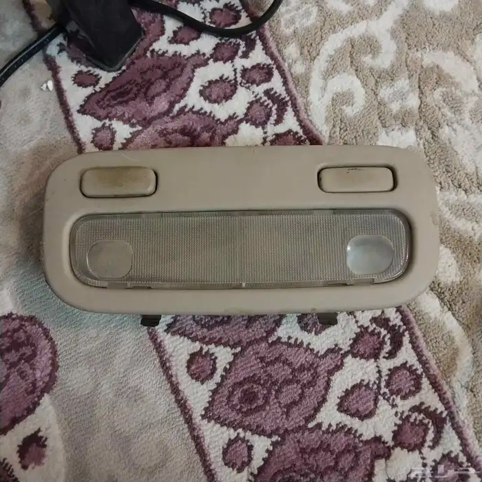 لمبة سقف كامري 2003 _ 2006 وكاله 1