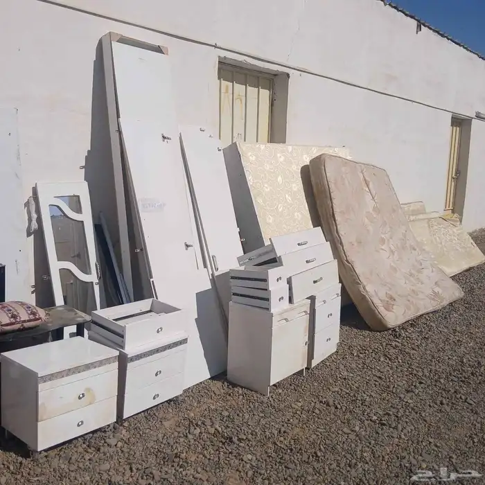 اثاث غرفة نوم مستعمل نظيف استخدام بسيط وسبب البيع النقل 0