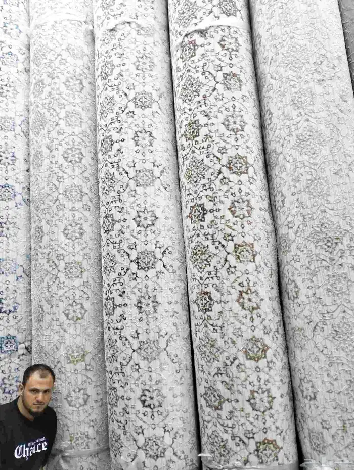 يوجد لدينا موكيت تركى وامارتى ووطني وجميع انواع الفنيل بلجيك 0