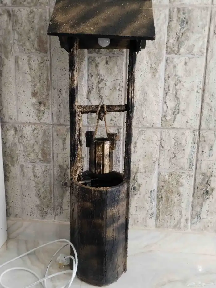 نافوره ماء . 2