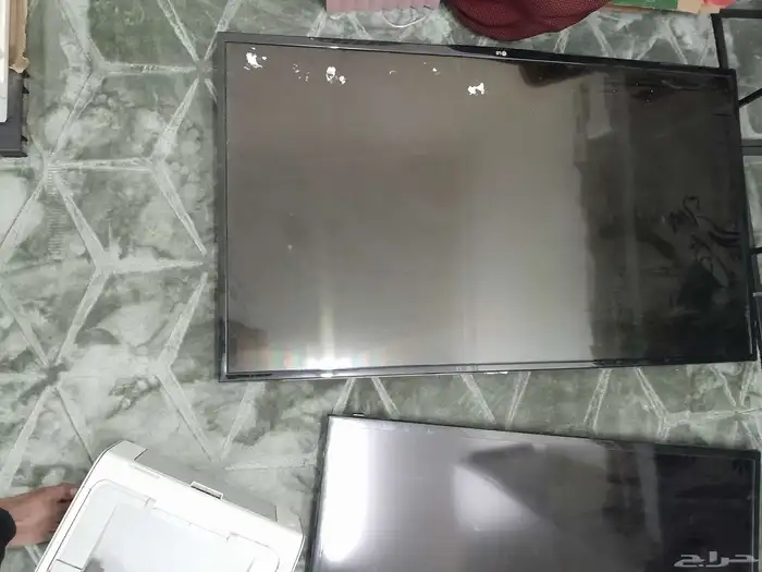 اجهزة بخار يدوي شاشات واحده LG. والثانيه سامسونج. وطابعات 7