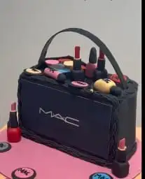 شيف حلويات غريبه ومخبوزات فرنسيه يبحث عن عمل مناسب في جده 10
