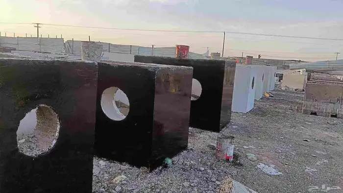 حواجز خرسانيه وزينة حدائق مناهيل مصدات قواعد اناره 9