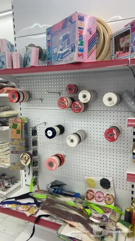 ادوات خياطة كامله للبيع 0